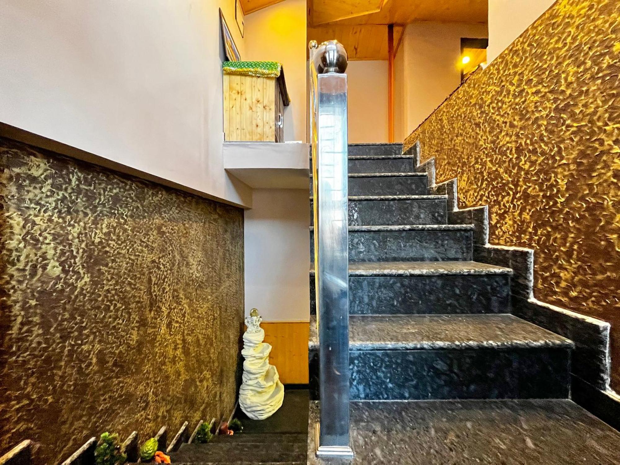 Puri'S Bnb Shimla Exterior photo